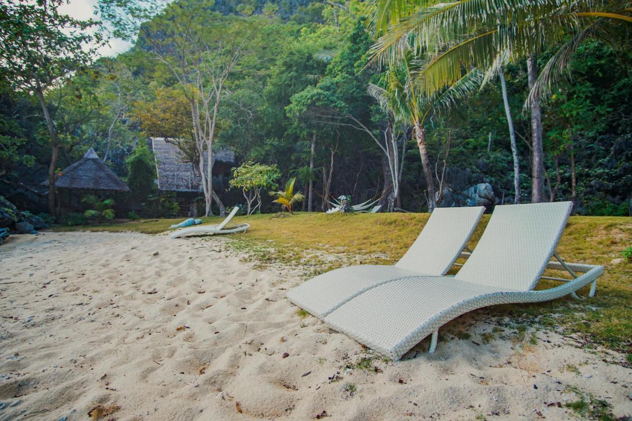 Sangat Island Dive Resort Coron Exteriör bild