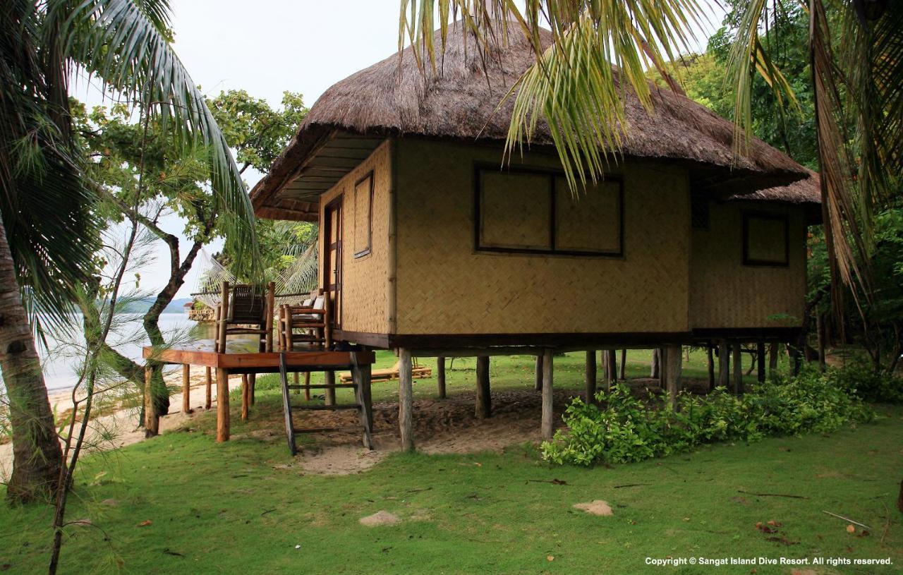 Sangat Island Dive Resort Coron Exteriör bild