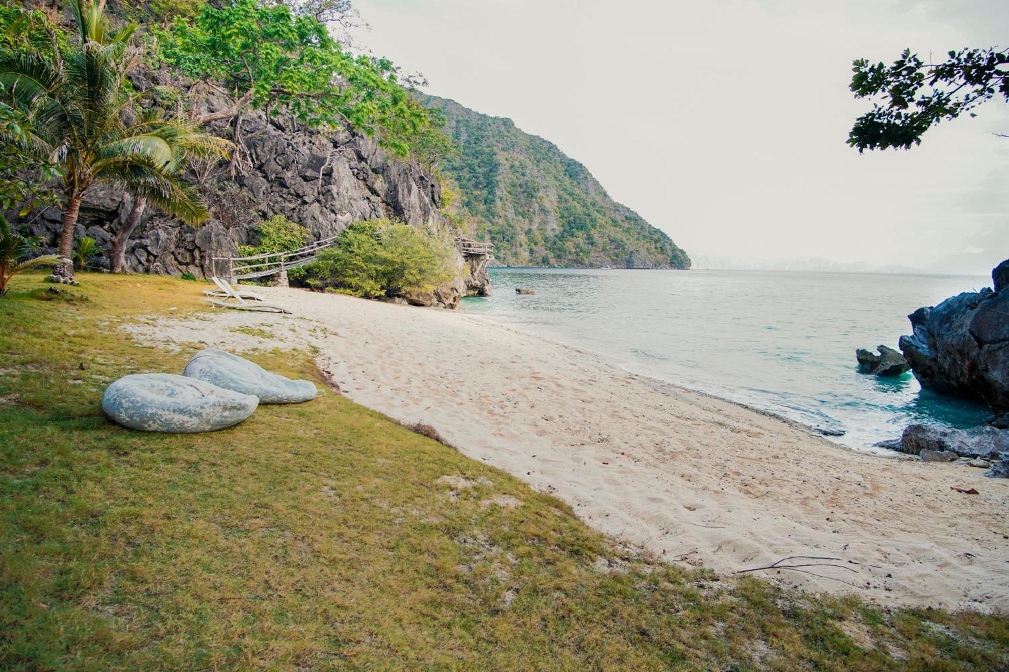 Sangat Island Dive Resort Coron Exteriör bild
